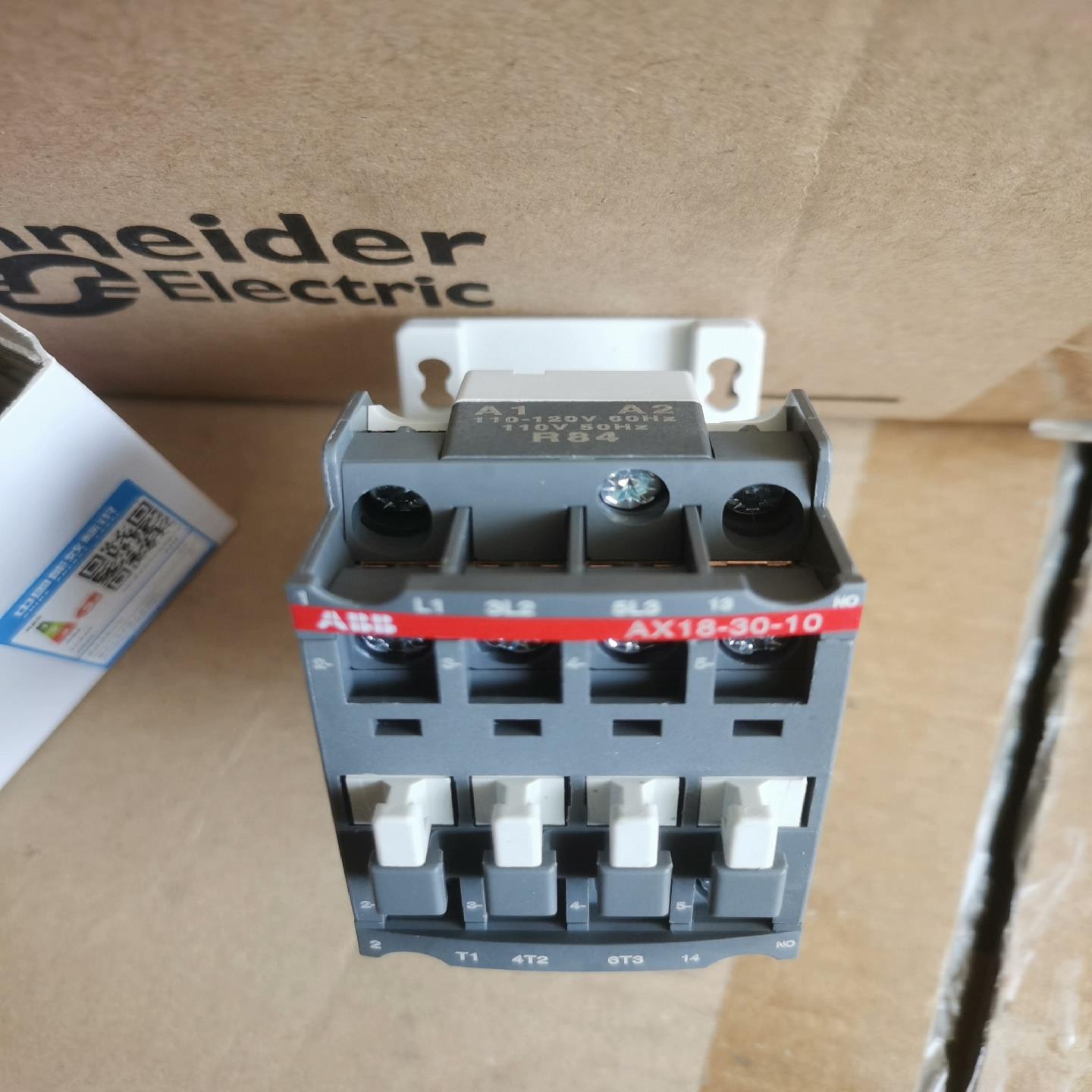 原装接触器 AX18-30-10，AC110V