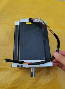 （设备配件）电机的1AYK110HB201—，型号步进净重，研控拆机08