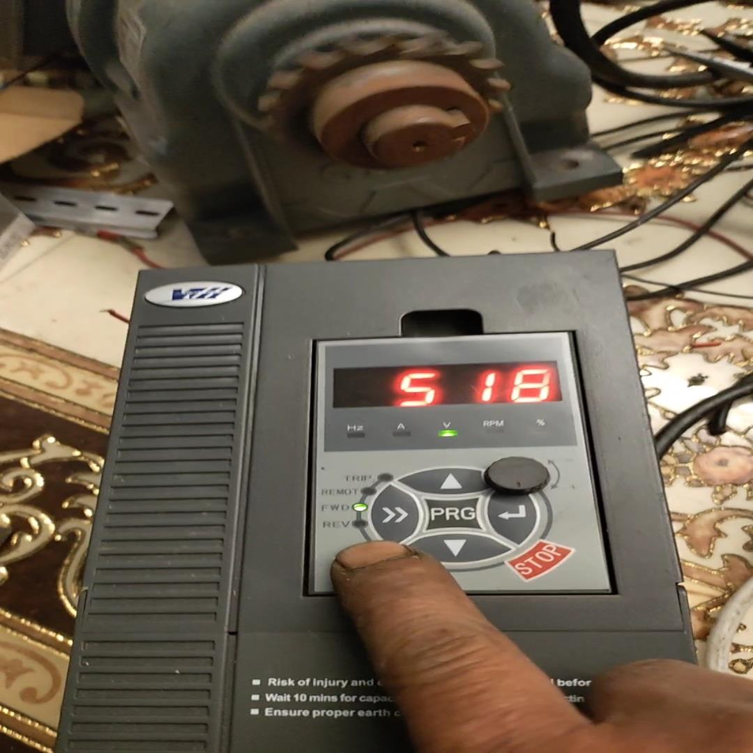 威和变频器WH200-T42R2GB/4R0PB一台2.2/