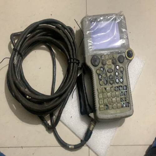 （设备配件）机器人JZNC看上成色XPP02B的来，-示教器如图安川