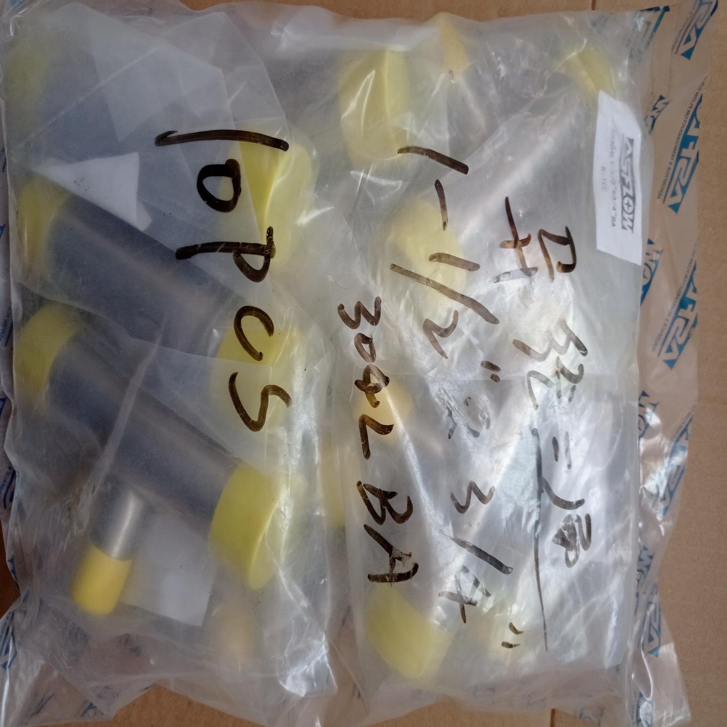 三通1-1/2*3/4。材质304BA。10个