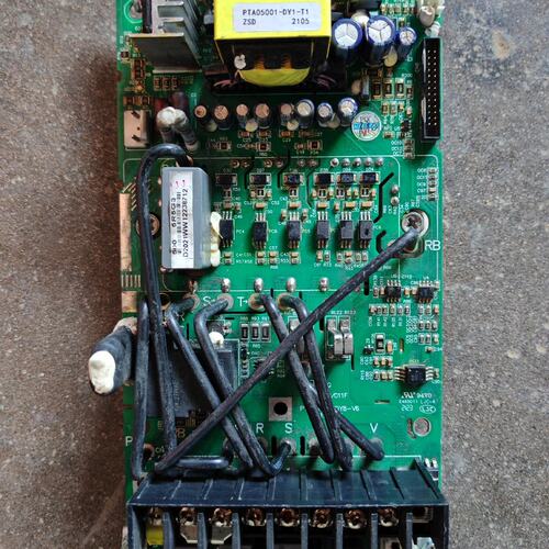 议价普传 PI500 5.5KW 变频器驱动板带模块PTA050可维修
