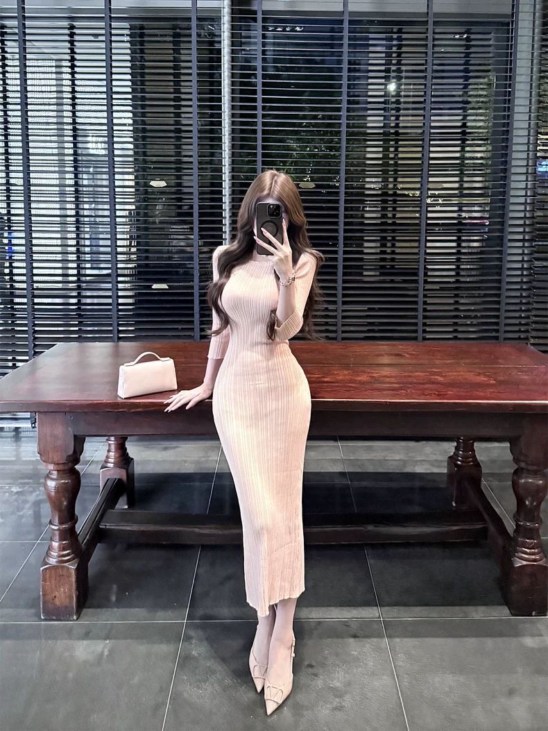 WW定制 御姐风气质名媛连衣裙早秋修身针织长袖包臀收腰纯欲长裙