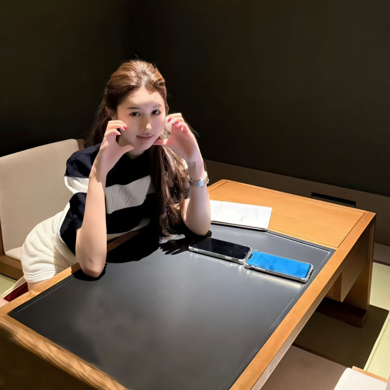 春夏新款撞色条纹短袖针织衫女小个子宽松圆领毛衣上衣+短裤套装