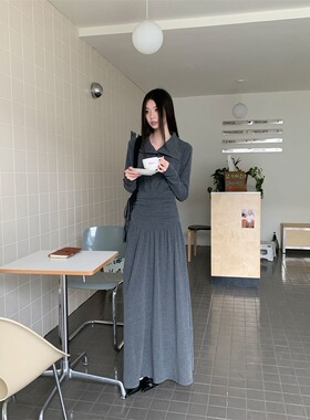 设计气质复古半高polo领褶皱收腰显瘦连衣裙打底A字长裙