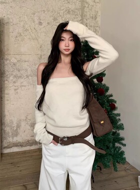 WITHMIN 白色毛衣女2025新款秋冬性感露肩软糯一字肩上衣女针织衫