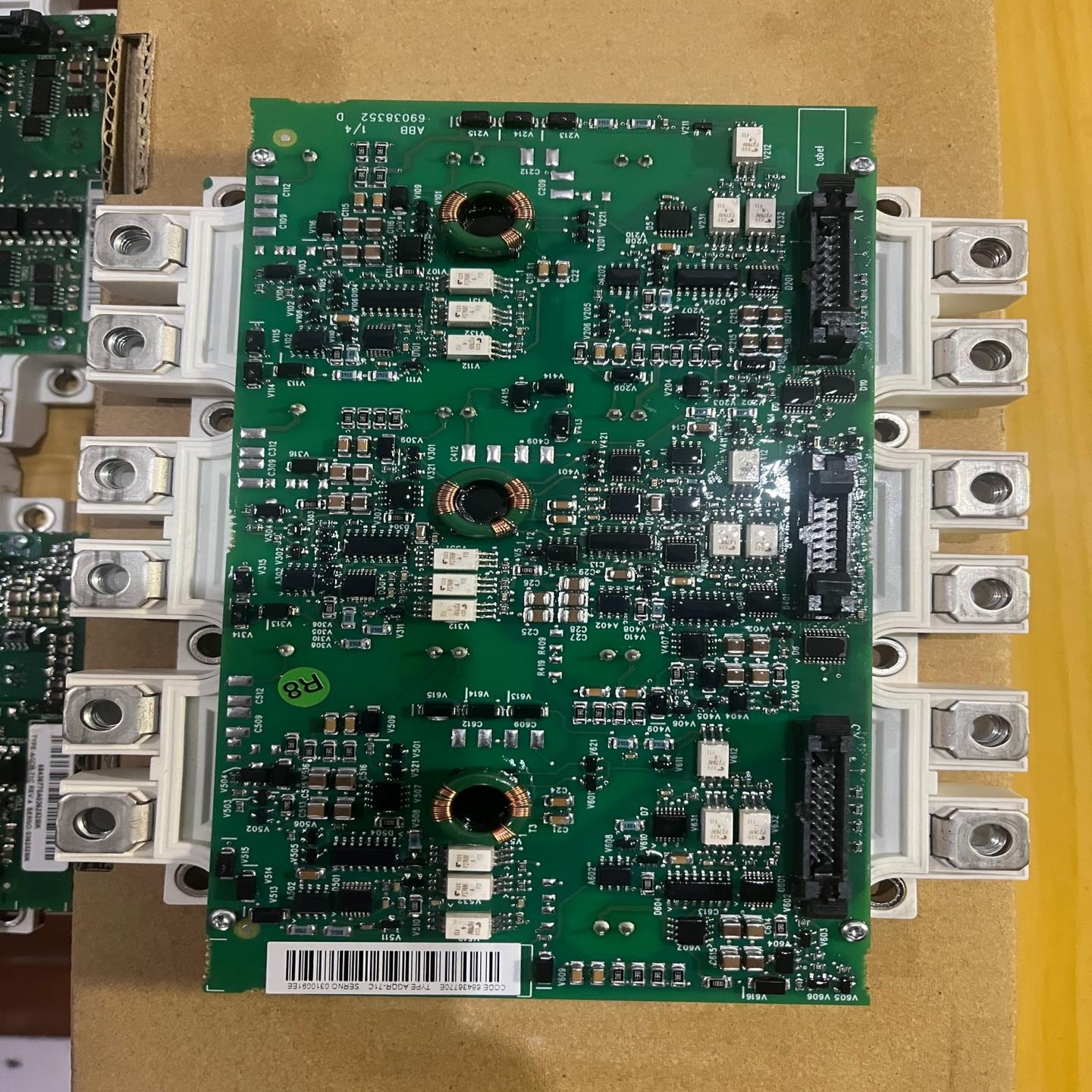 FS450R17KE3/AGDR-71C ABB800变频器