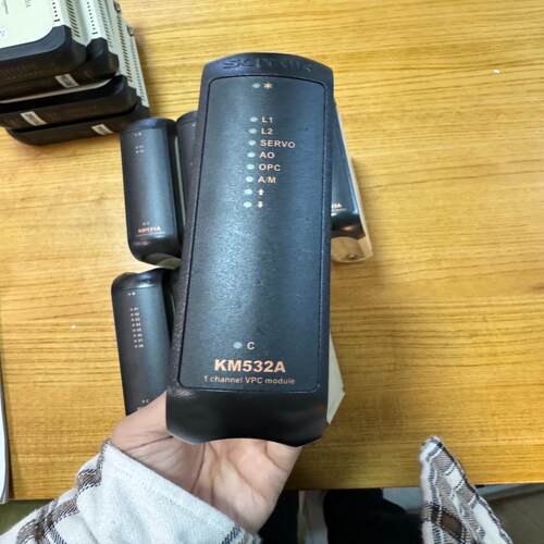 南京科远KM532A卡件 外观完整无磕碰划痕优惠 有需要