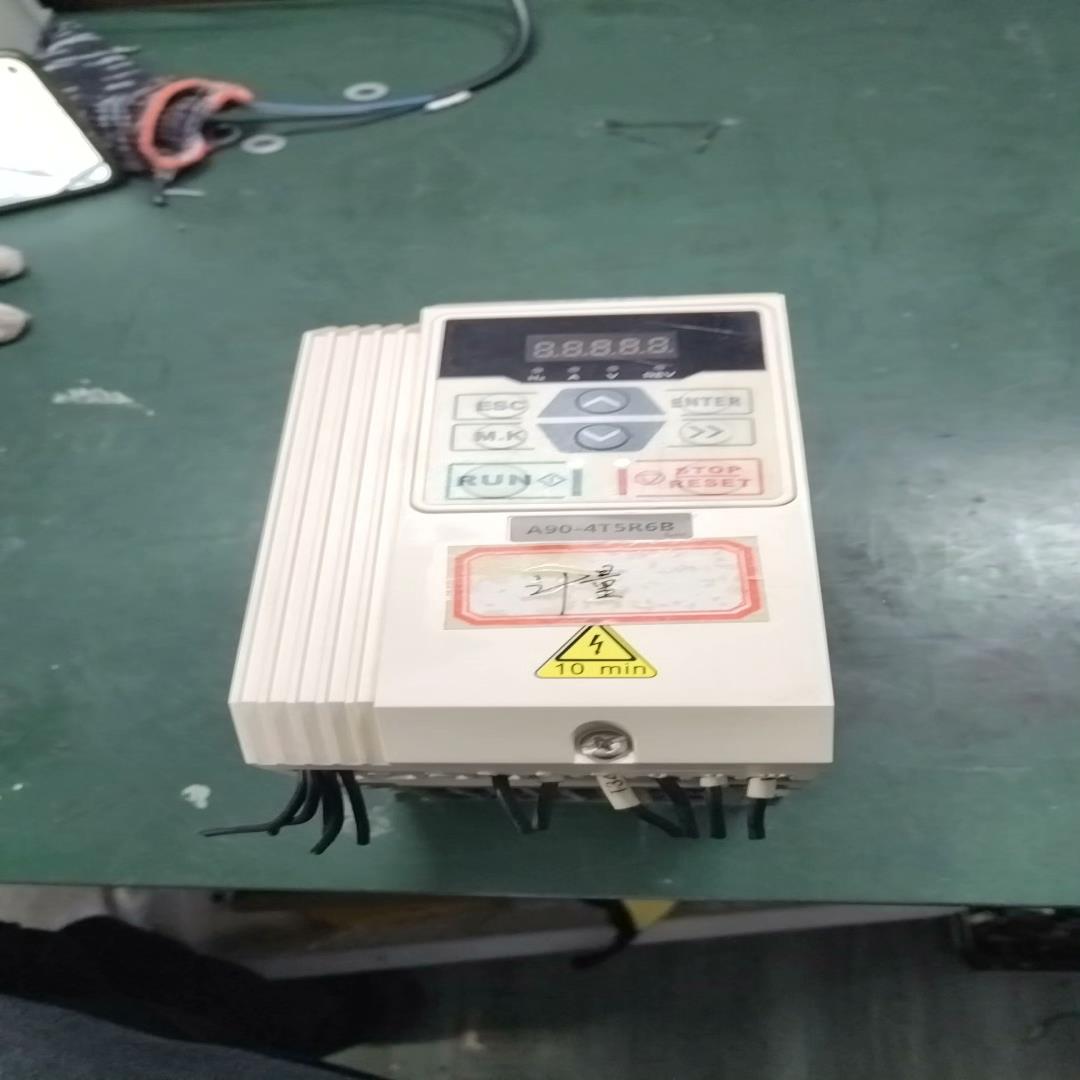 [德峰]拆机正弦变频器2.2KW  380v  A90-4T5R6B