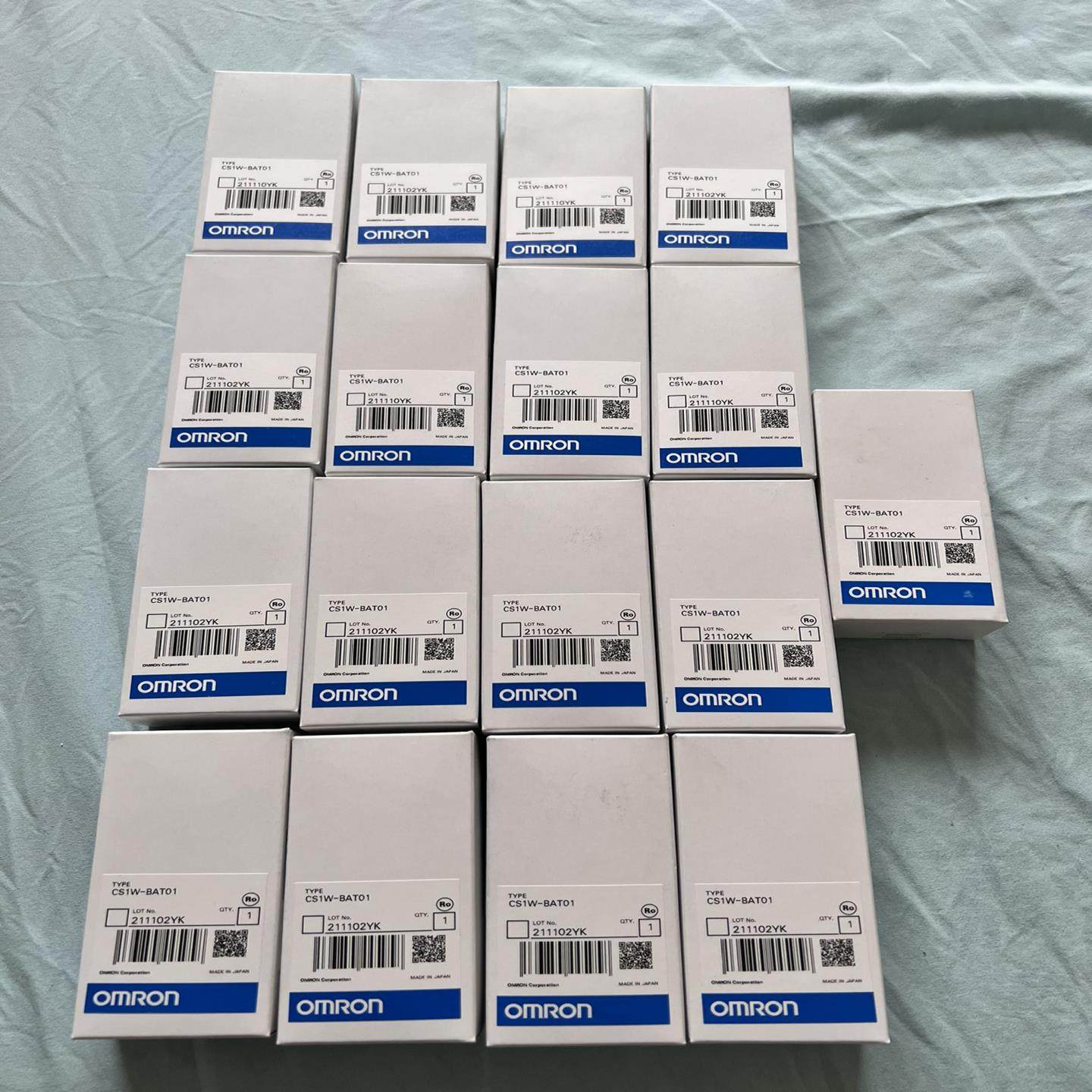 PLC电池 CS1W-BAT01 全新，实物请见