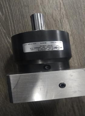 纽卡特减速机  PLPE090-008品  图四有轻微伤