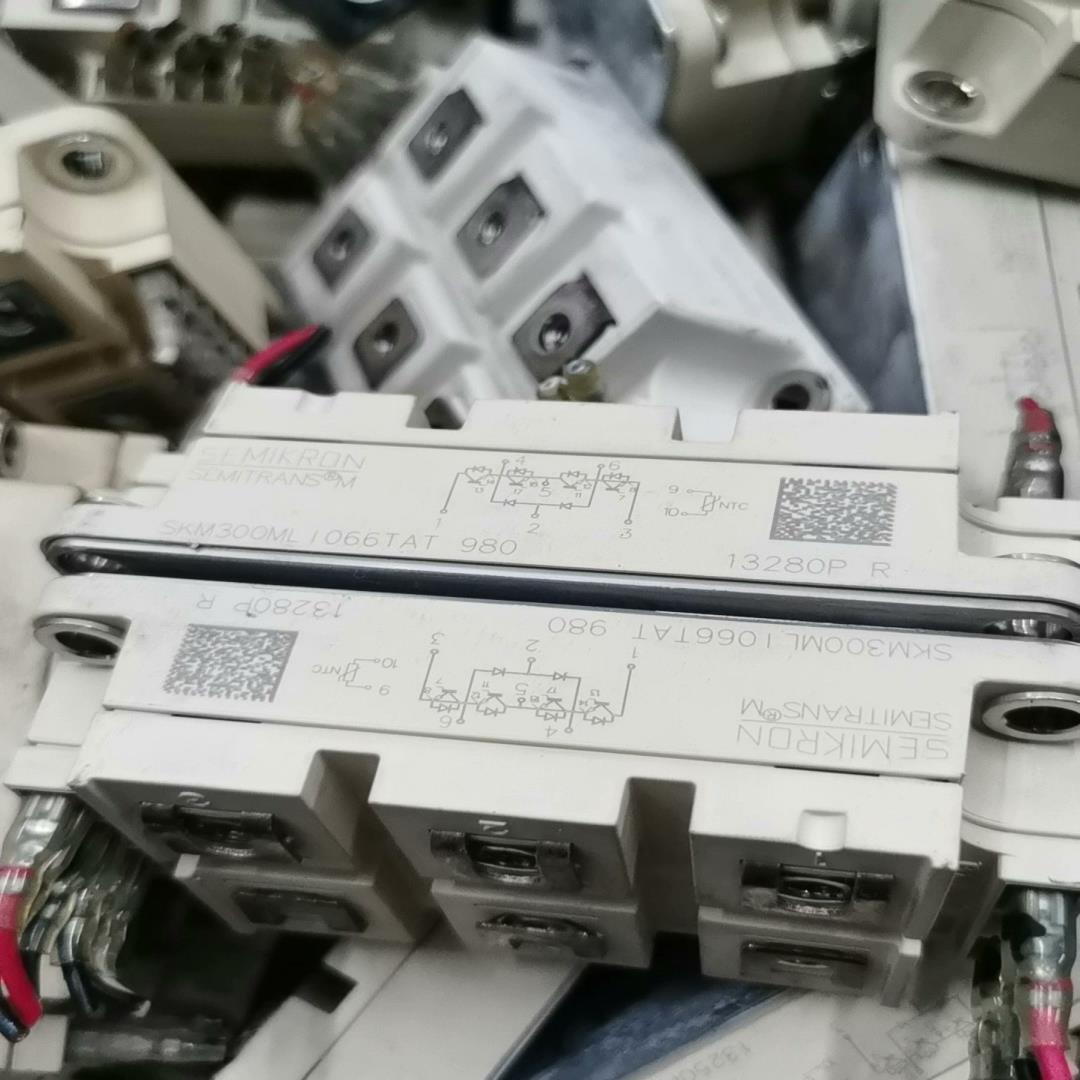 SKM300MLI066TAT,GD300MLT65C2S