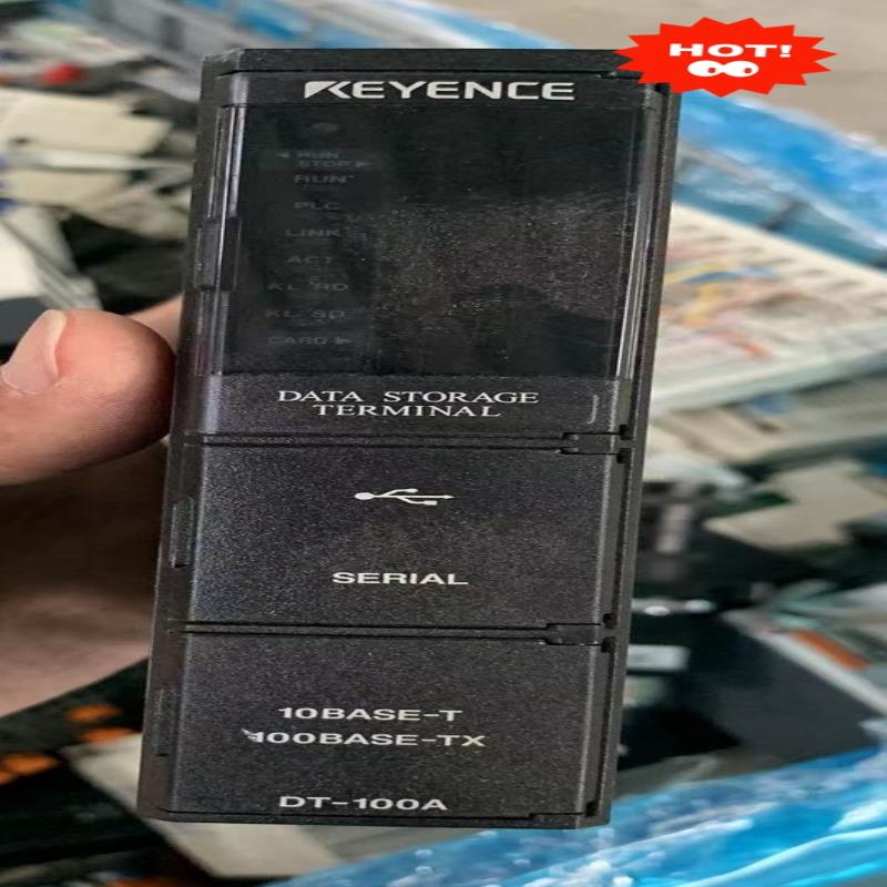 基恩士DT-100A数据存储终端，95新，，有兴趣的