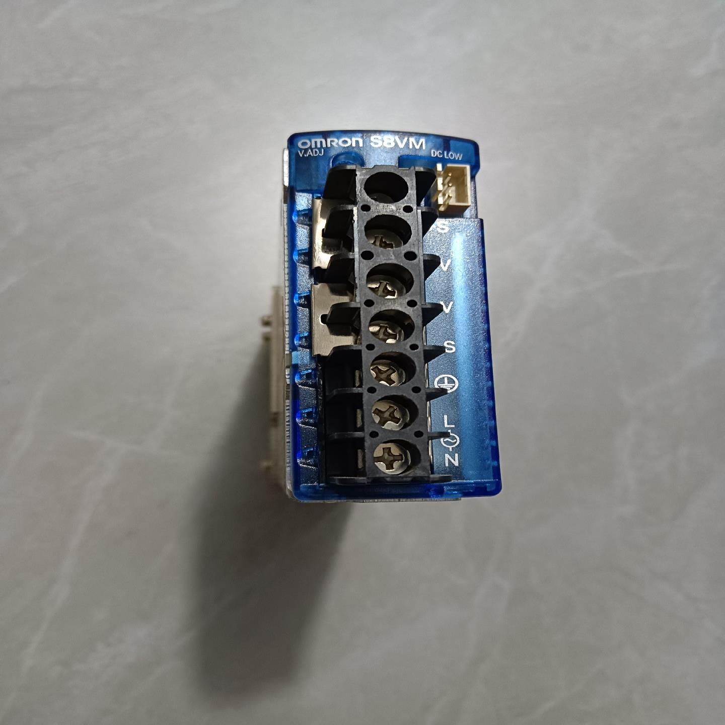 电源S8VM-10024AD，已通电测试功能完