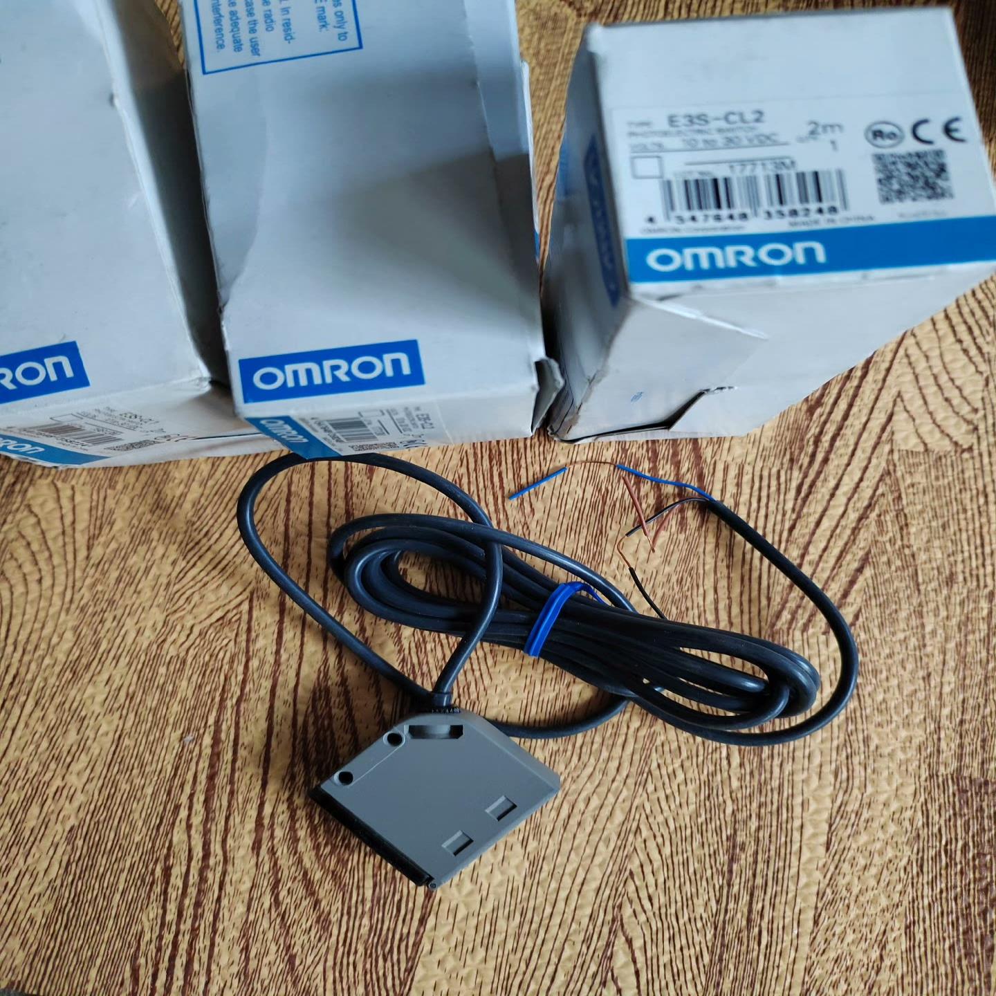 全新 原装正品 光电传感器  E3S-CL1