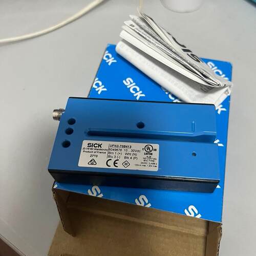 UFN3-70B413 全新原装德国西克SICK 超声波 槽