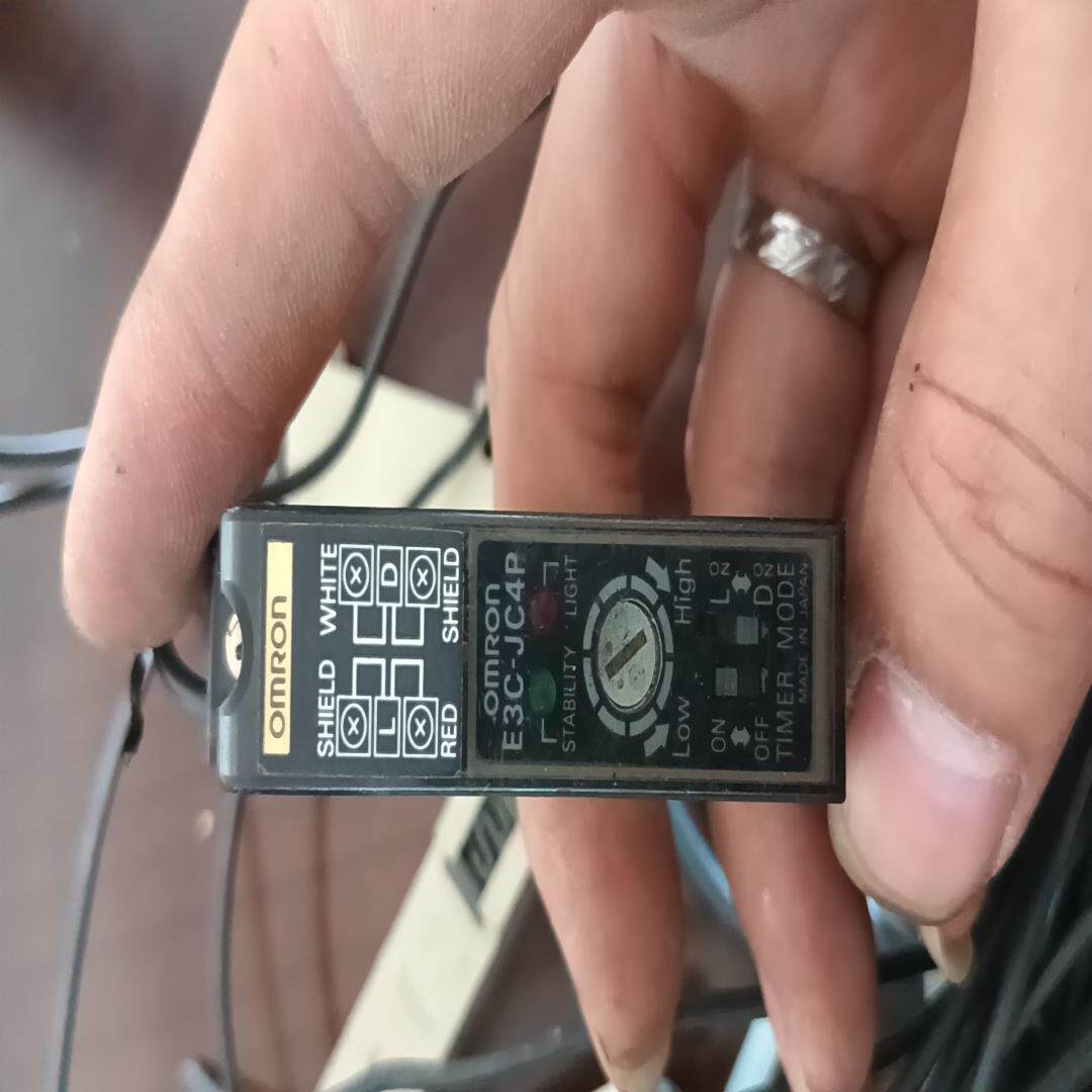 放大器  E3C-JC4P   原装闲置