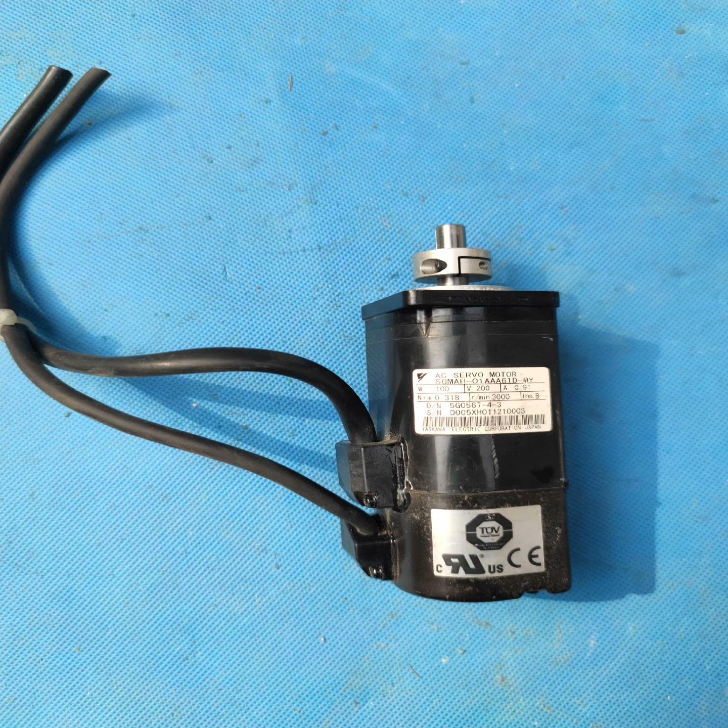 安川 SGMAH-01AAA61D-OY 伺服电机