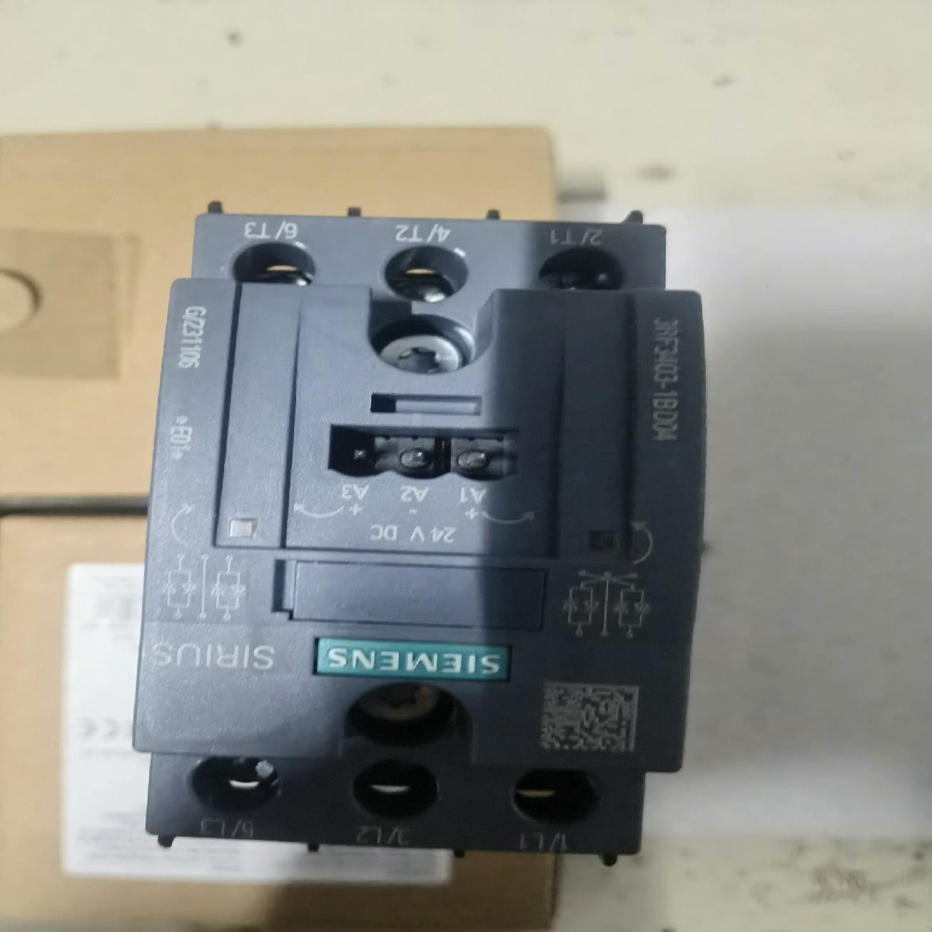 3RF3403-1BD04西门子3相 半导体接触器 全新原装