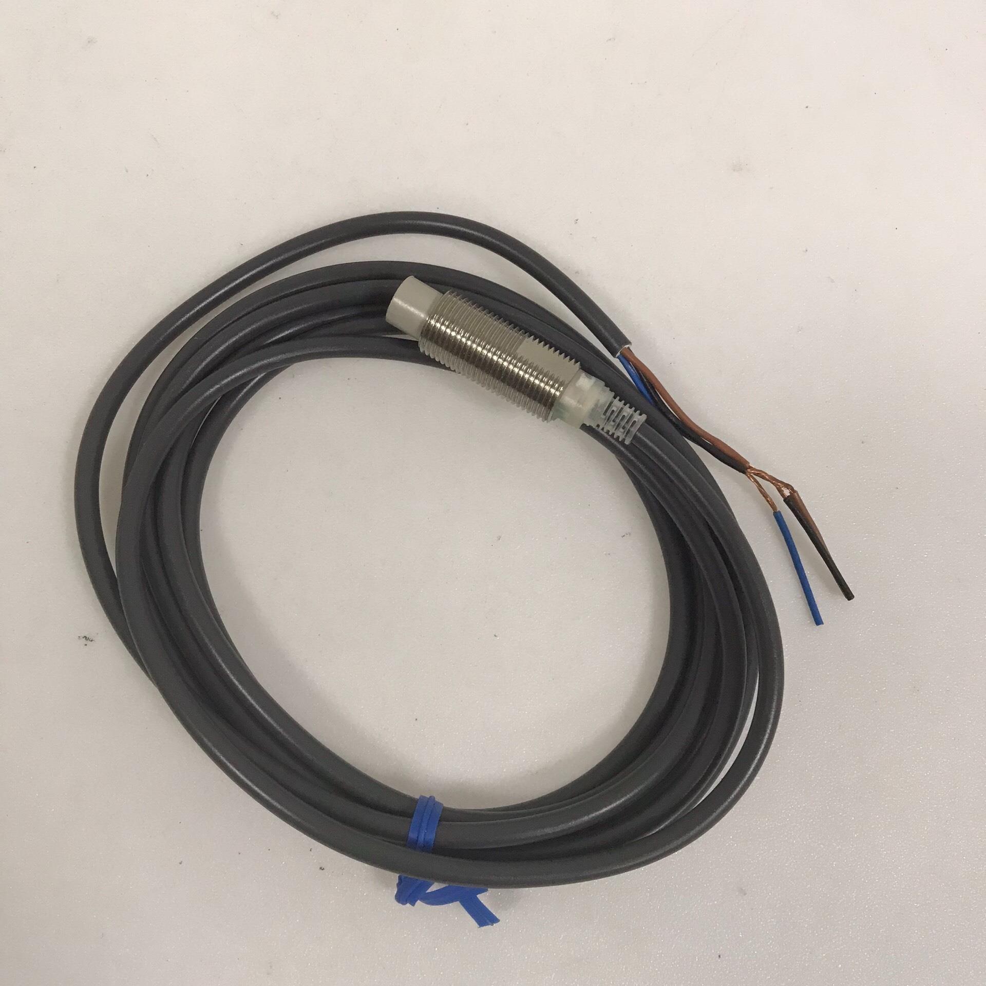 E2E-X5ME1-Z moron接近开关传感器