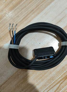 基恩士PZ-G102N光电开关，线长2米