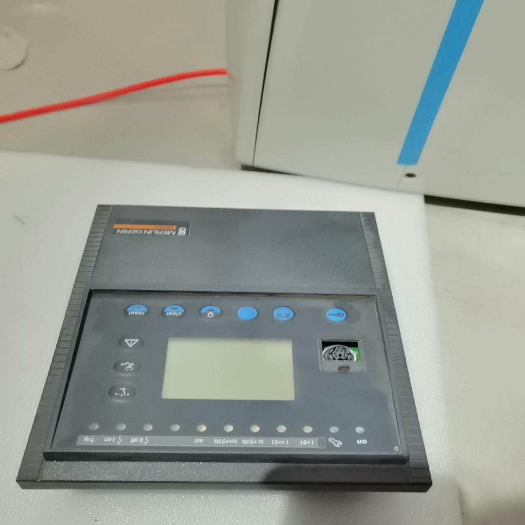 Scheider  Electric  59606