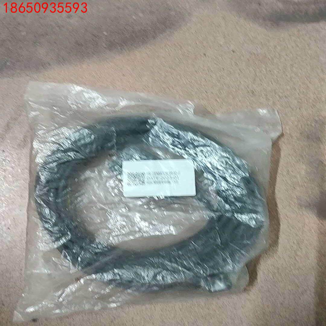 三菱编码器线 MR-J3ENCBL5M-A1-H，全新库存个