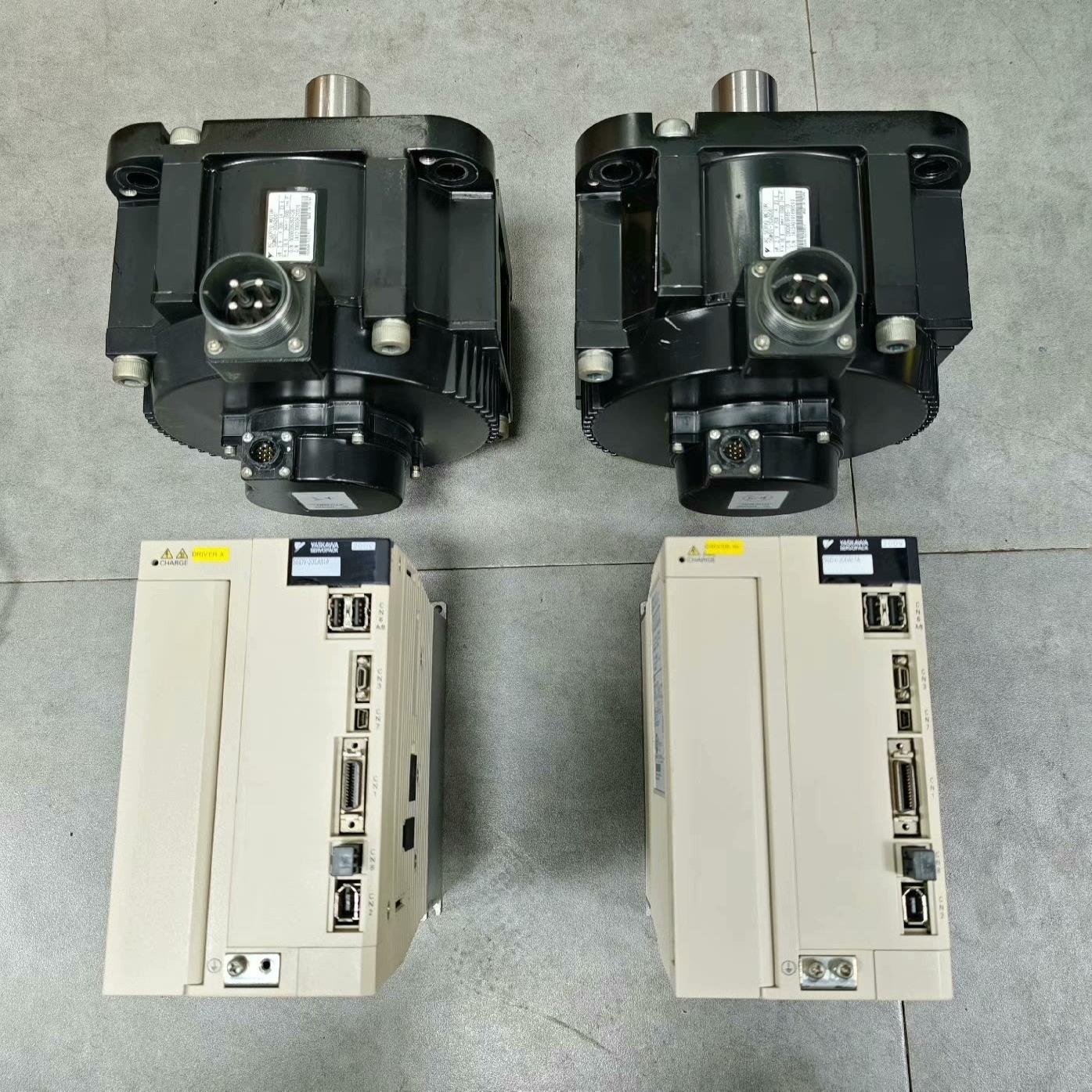 安川M2总线伺服 驱动器型号SGDV-200A11A，电机型