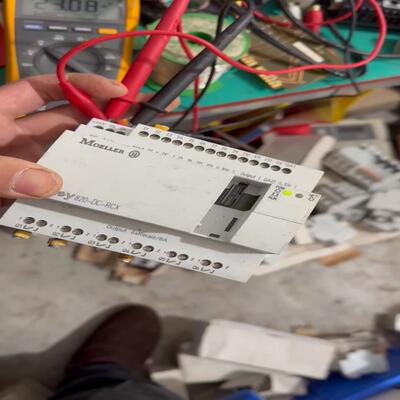 议~穆勒moeller easy820-DC-RCX PLC模块