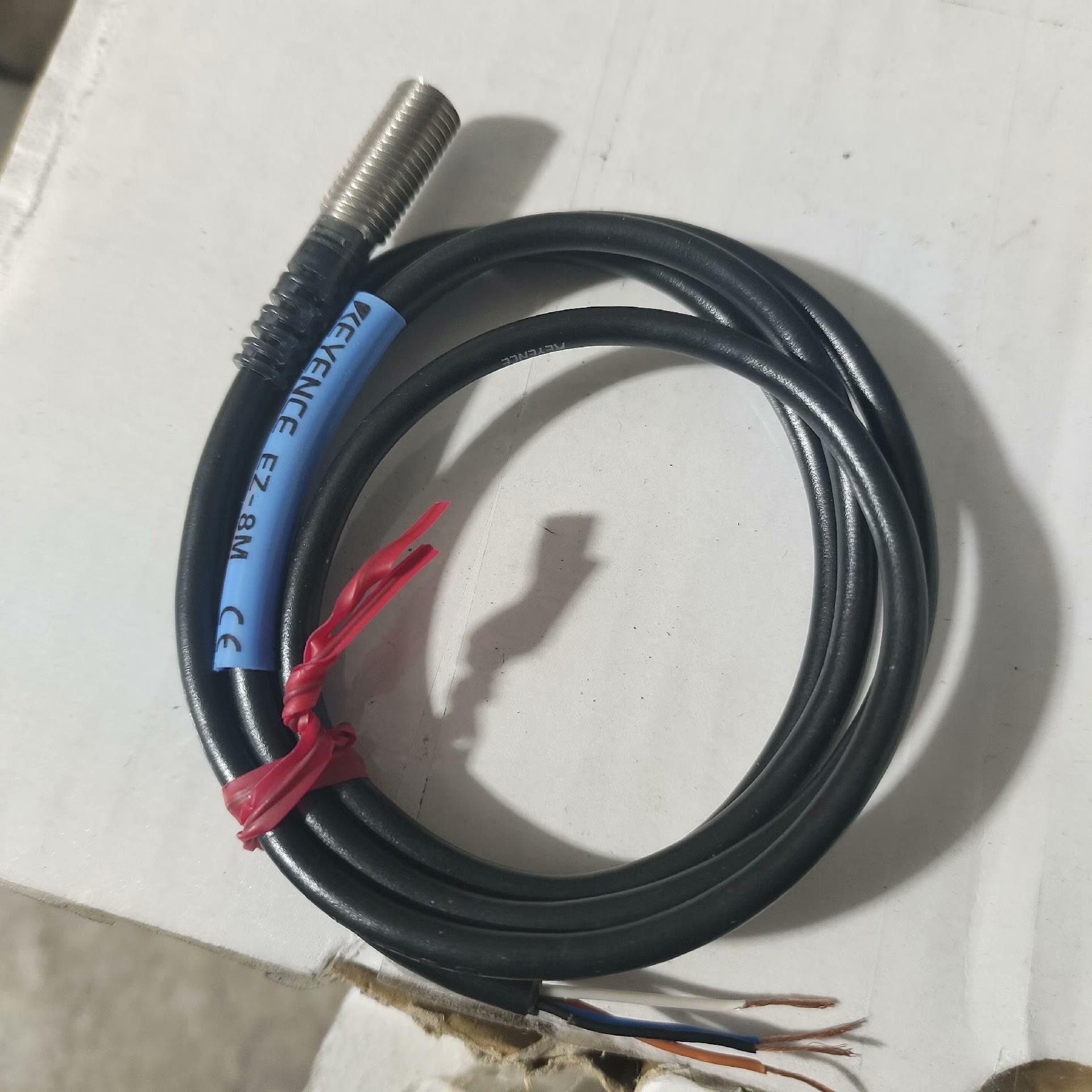 原装KEYENCE基恩士EZ-8M 4线式接近开关传感器 ，
