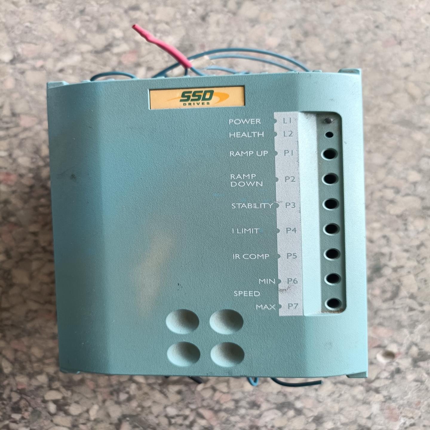 508/01/20/00SSD DRIVES