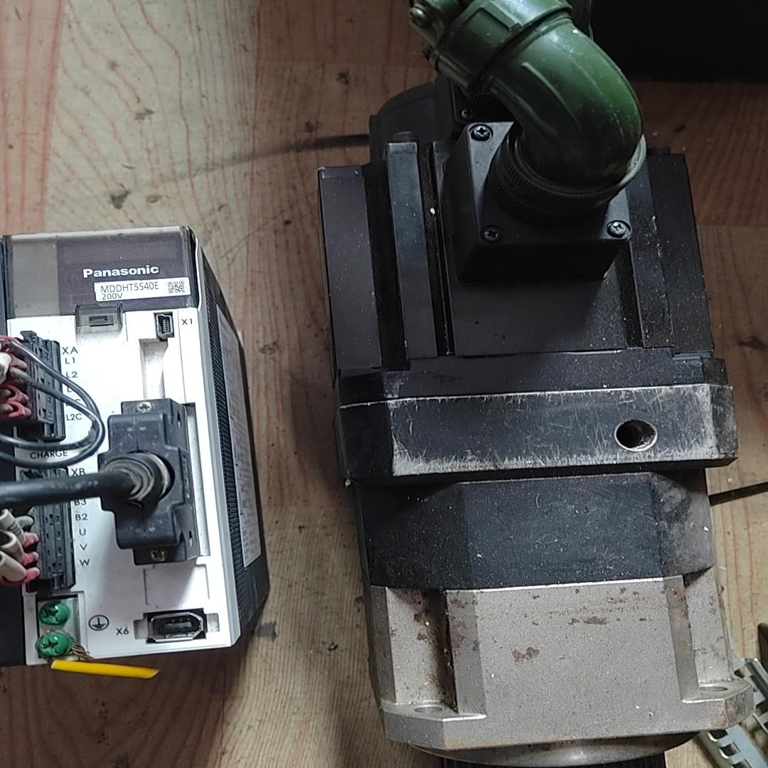 驱动器MDDHT5540E    MDME152GCG一