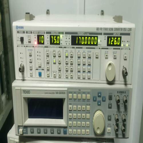 （设备配件）立体声信号发生器。 Am FM。01-170MHz。功能正常