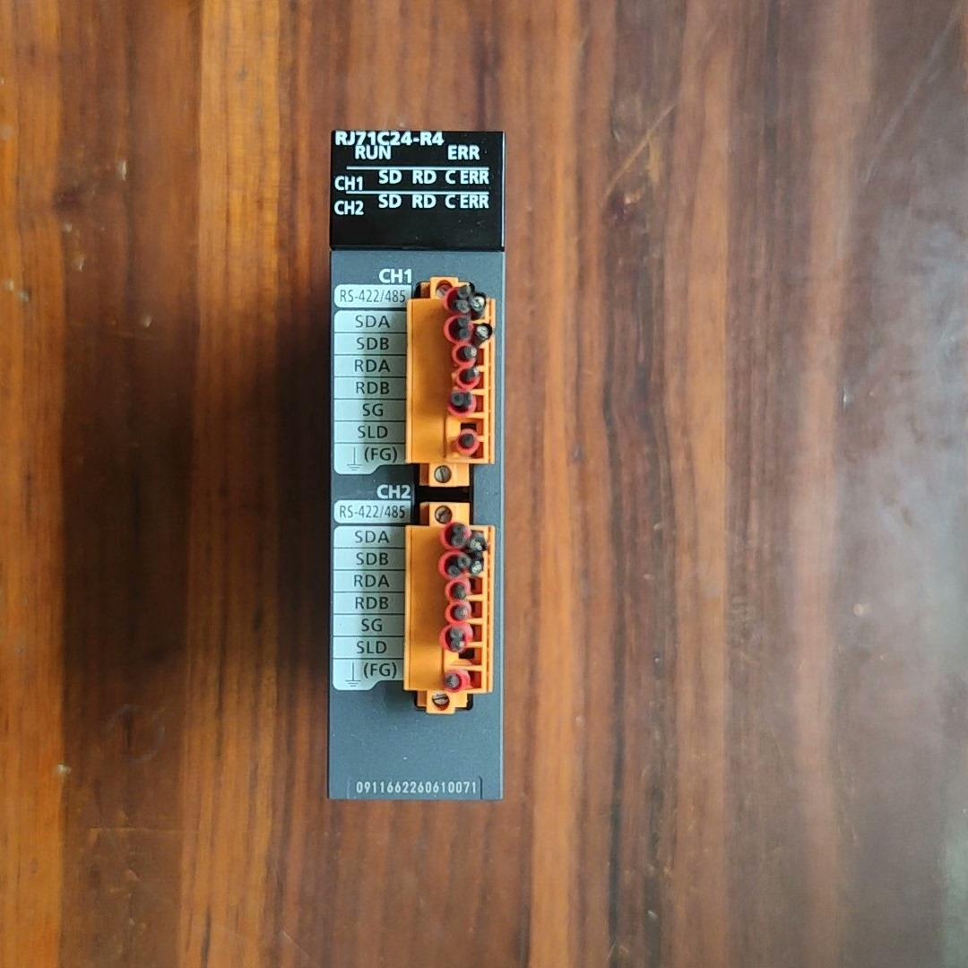 RJ71C24-R4，三菱双通道485通讯模块，几乎全新，实