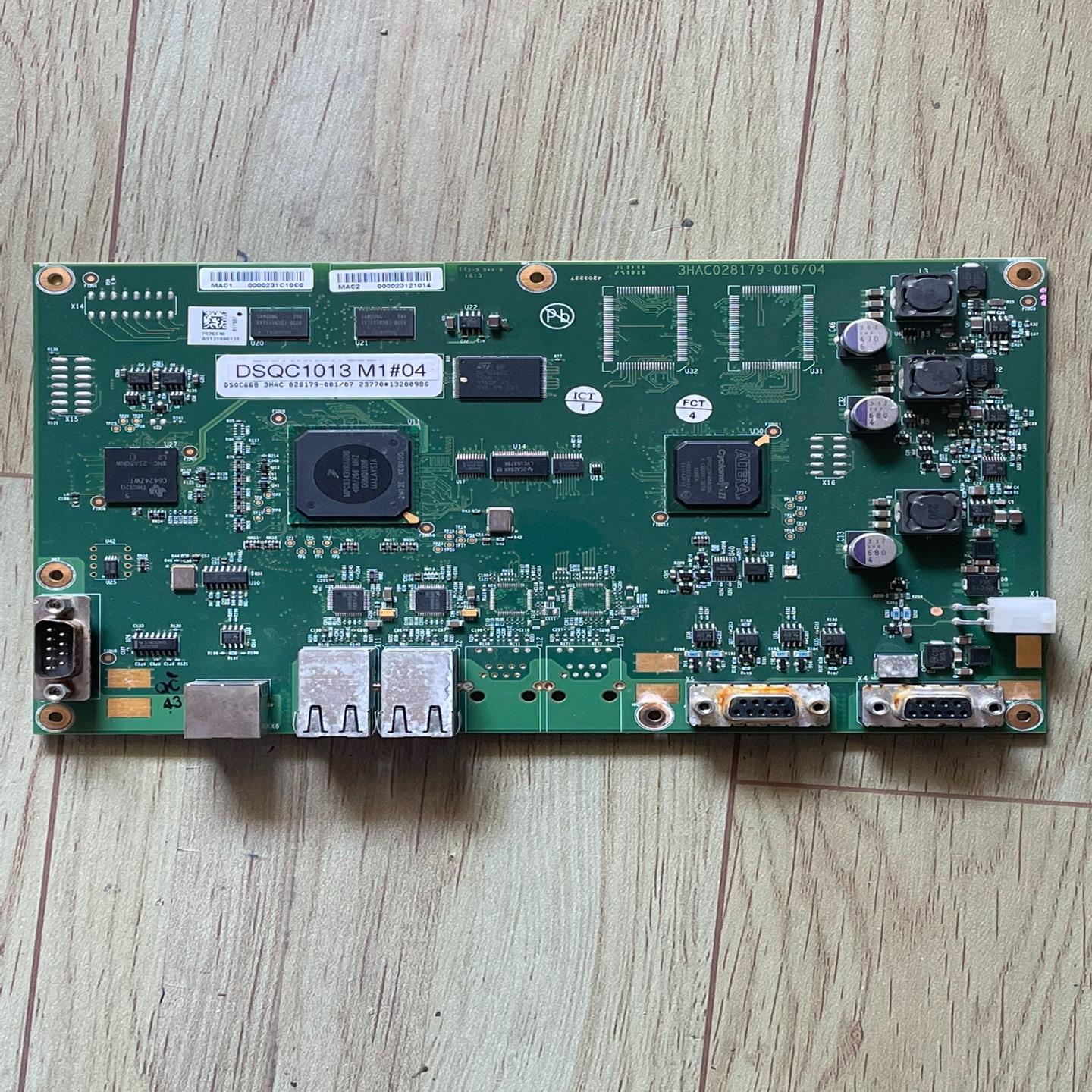 机器人DSQC668轴计机板卡3HAC028179-0