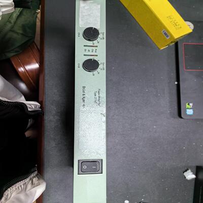 丹麦b&k bruel & kjaer功率放大器2716c