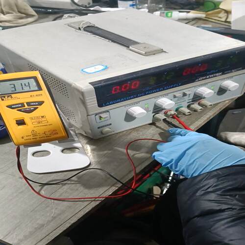 固纬GPS-2303C直流稳压电源，双路输出30V/3A可调