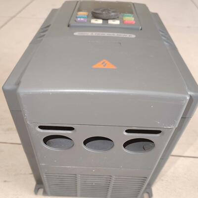 源信变频器YX3000-4T0037G/4T0055P双显