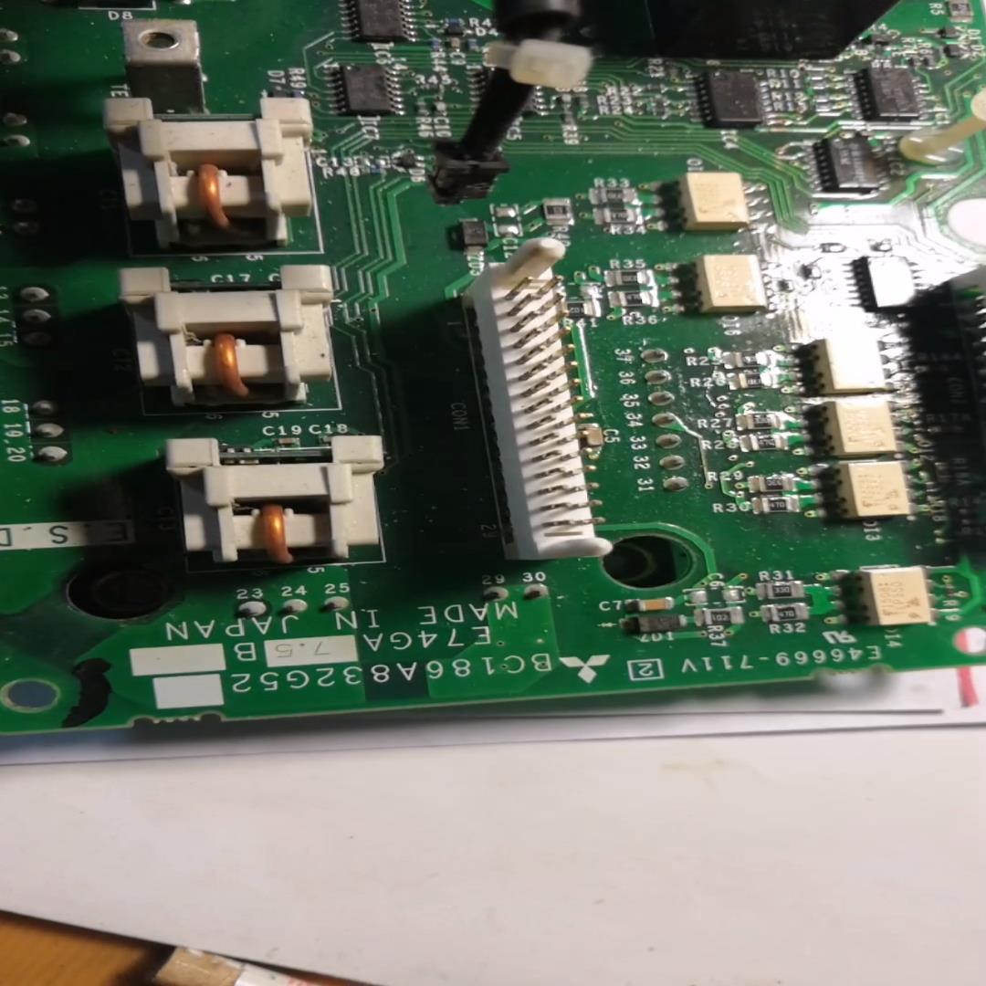 BC186A832G52 E74GA7.5B/FR-E740