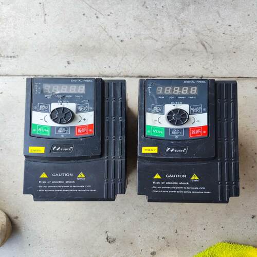 现货日业变频器4KW55KW CM530H-4T4R0GB