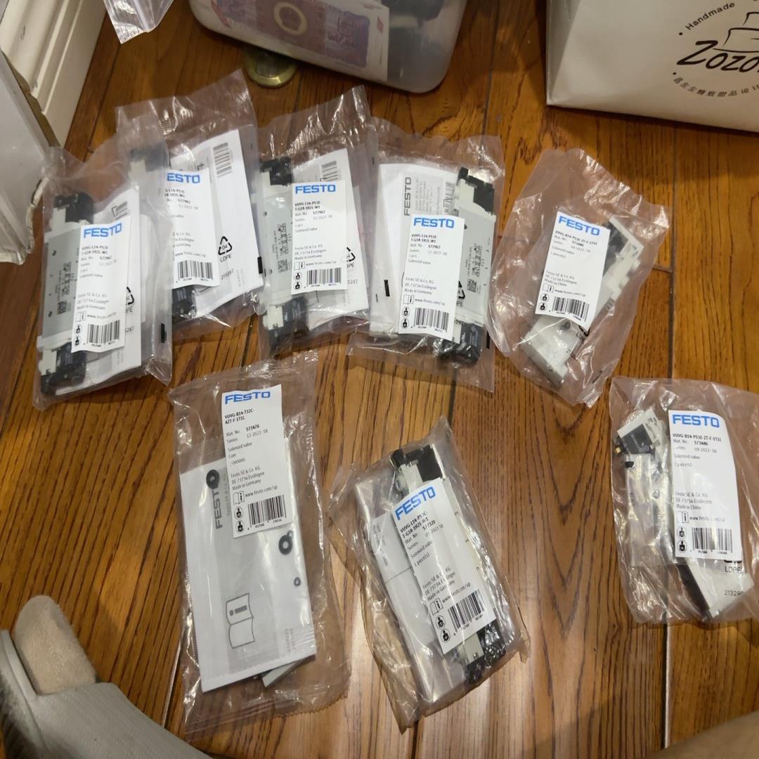 [德峰]Festo，577962 有四个，573486 有两个，57