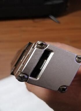 原装进口安士能en60947一5一1，数量2只，有一只插头边