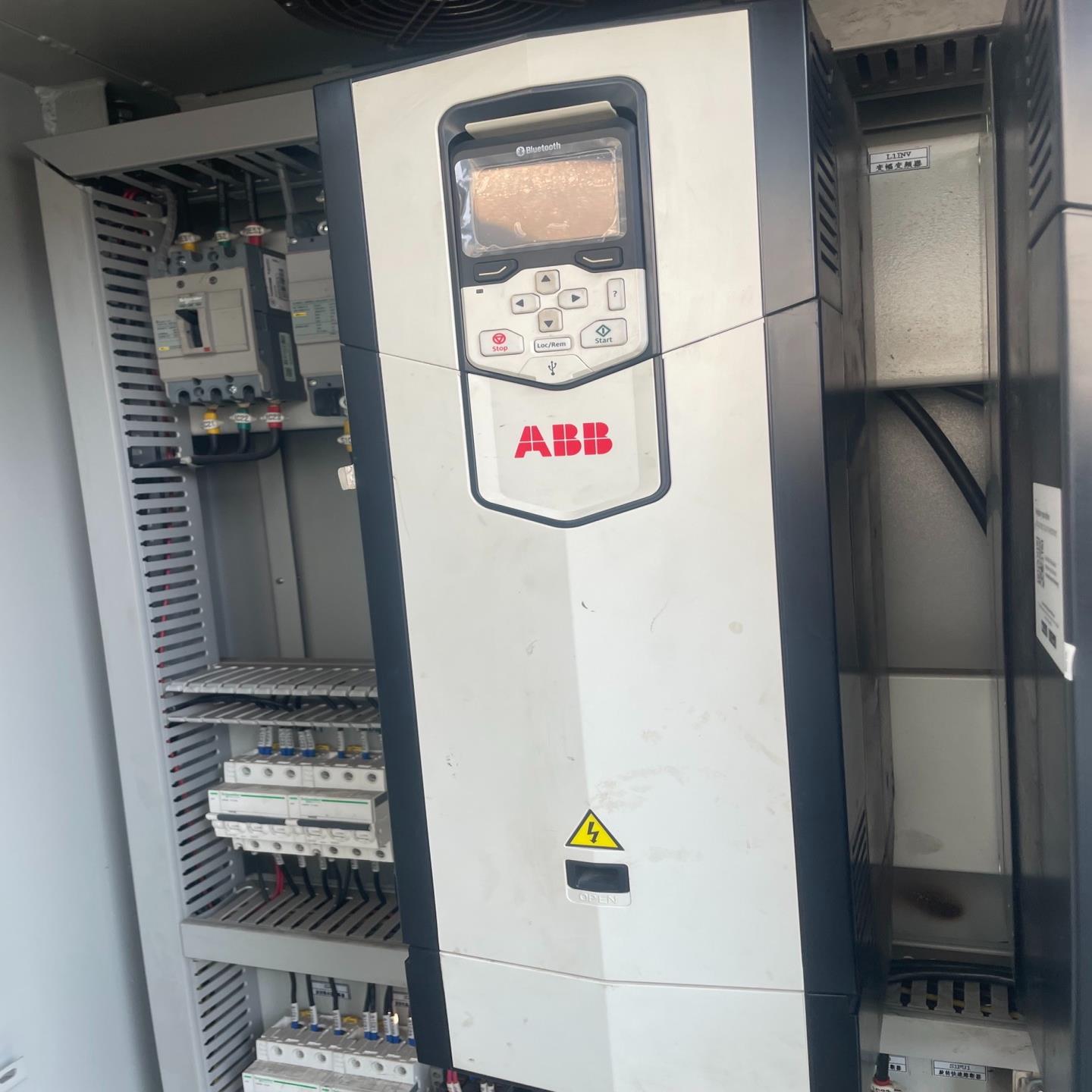 [德峰]ABBAS800-01-061-3。ABB变频器 拆机 功能