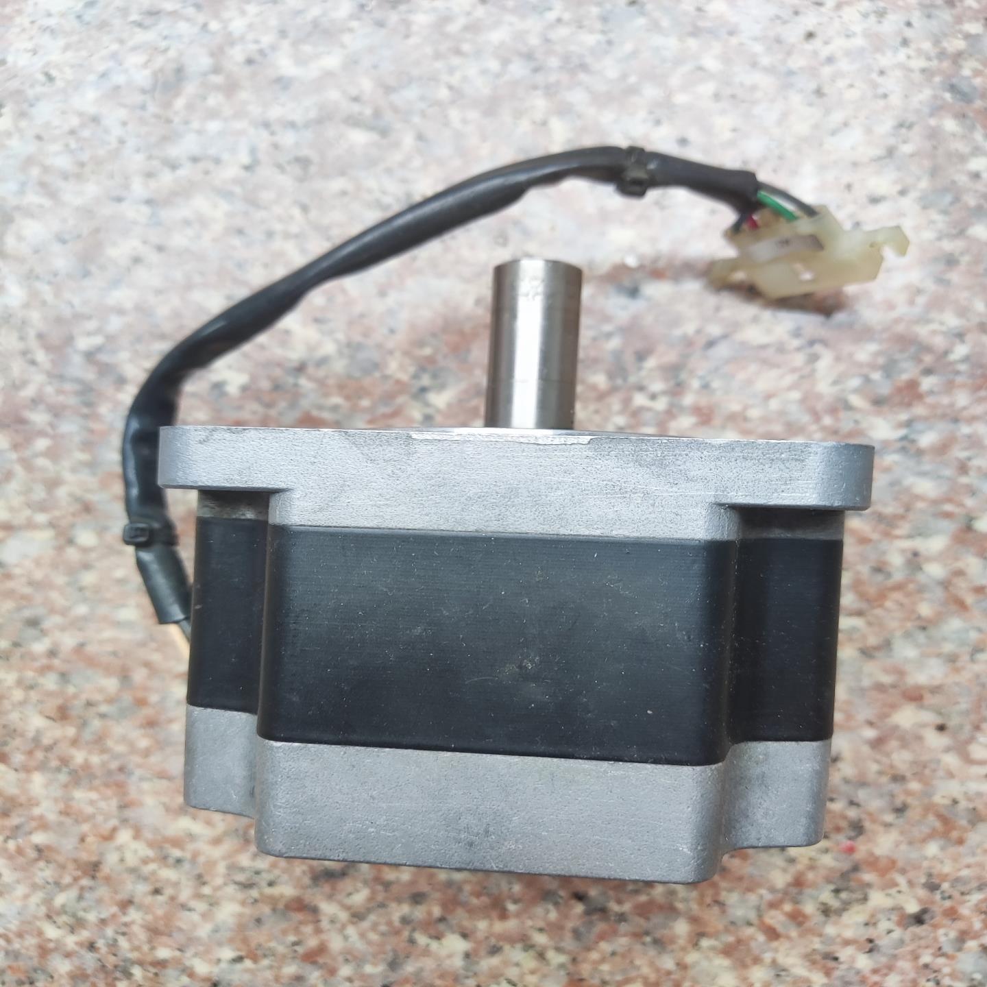 （设备配件）VEXTAPK596-8东方 DC2步进86A电机.NA