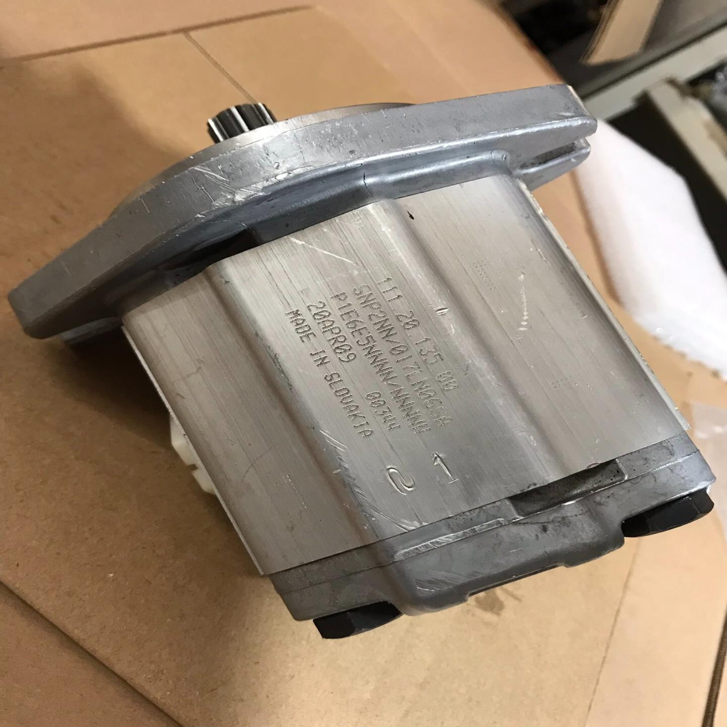 丹佛斯齿轮泵SNP2NN/017LN06SA 几乎全新 功能