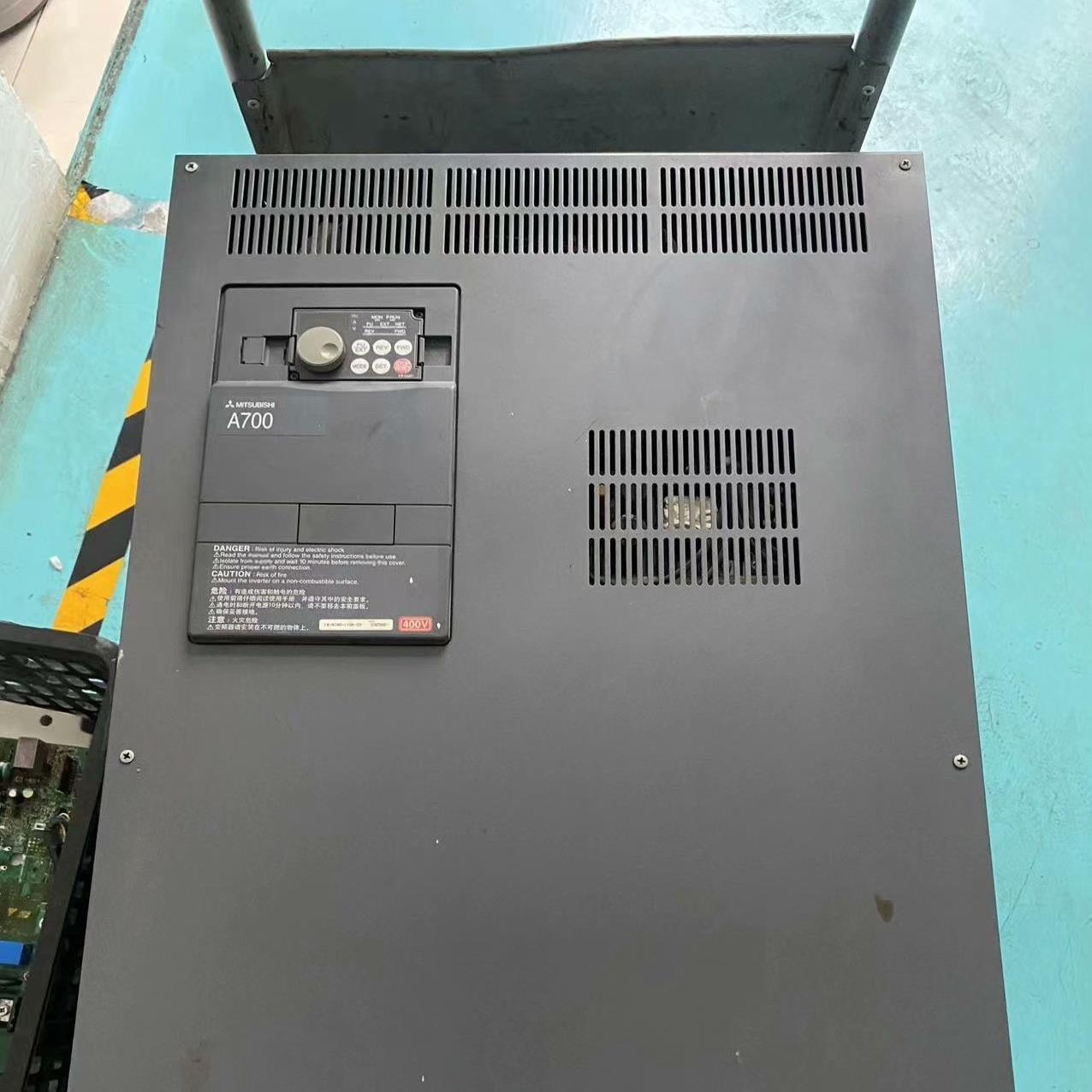 变频器三菱变频器FR-A740-110K-C9,110KW功