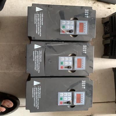 背士德4千瓦3台。  FC300