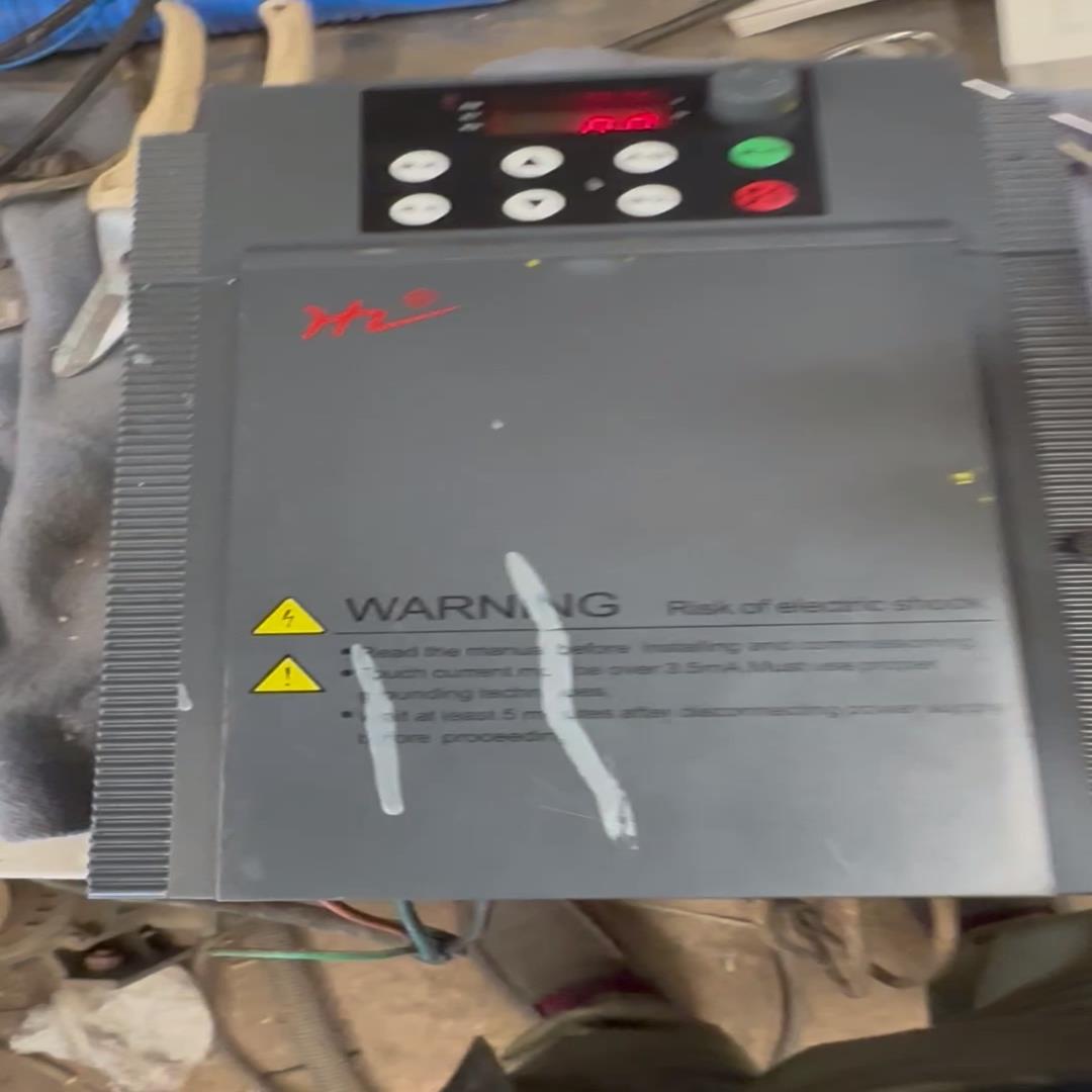 上海红旗泰变频器RF710-7R5G/11RP-4