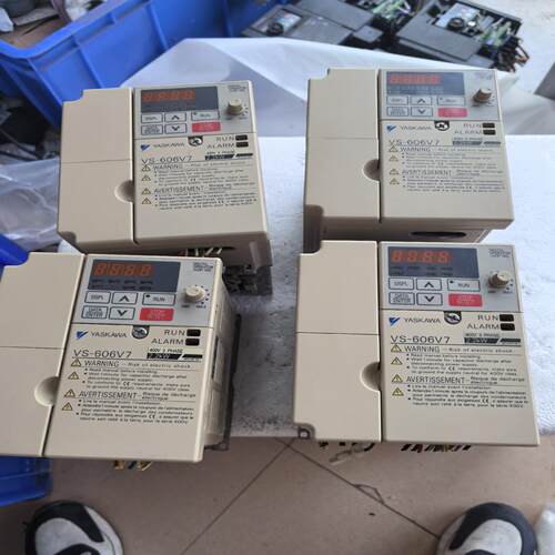 （设备配件）安川变频器  2.2KW