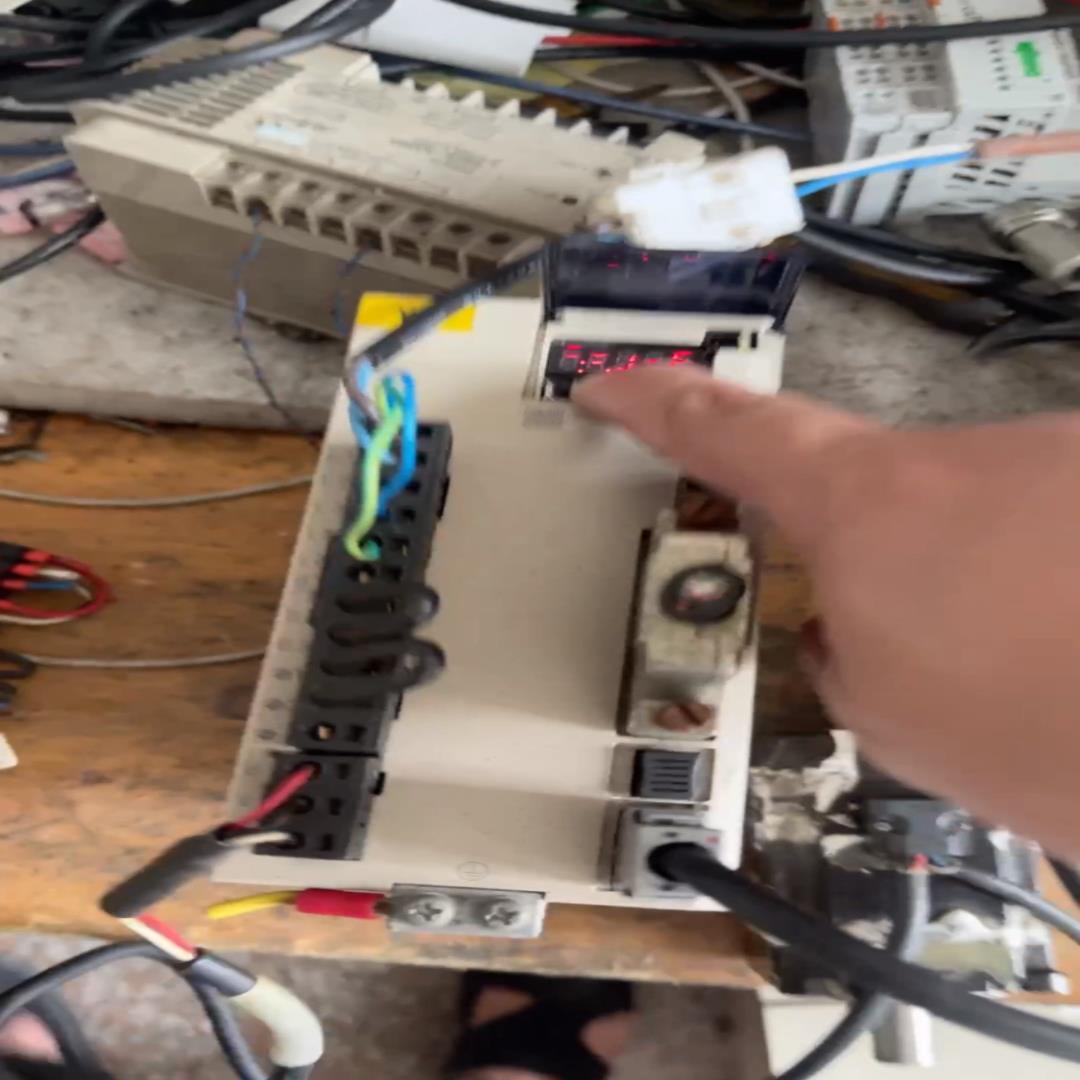 （设备配件）安川驱动SGD7S-7R6A00A002拆机包好实图拍漂亮